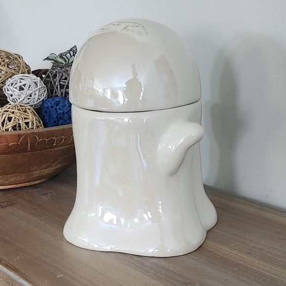 👻 Charming 10” White Ghost Ceramic Jar – Perfect Halloween Decor (New) - Picture 12 of 12